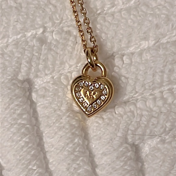 New MK w tag gold brass genuine Michael Kors heart necklace with rhinestones - Picture 2 of 6